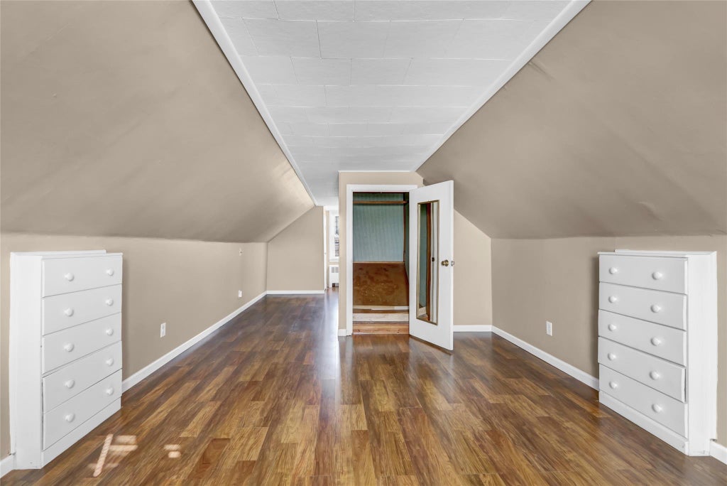 13 of 21 - 1022 Shelburne Drive, Franklin Square, NY