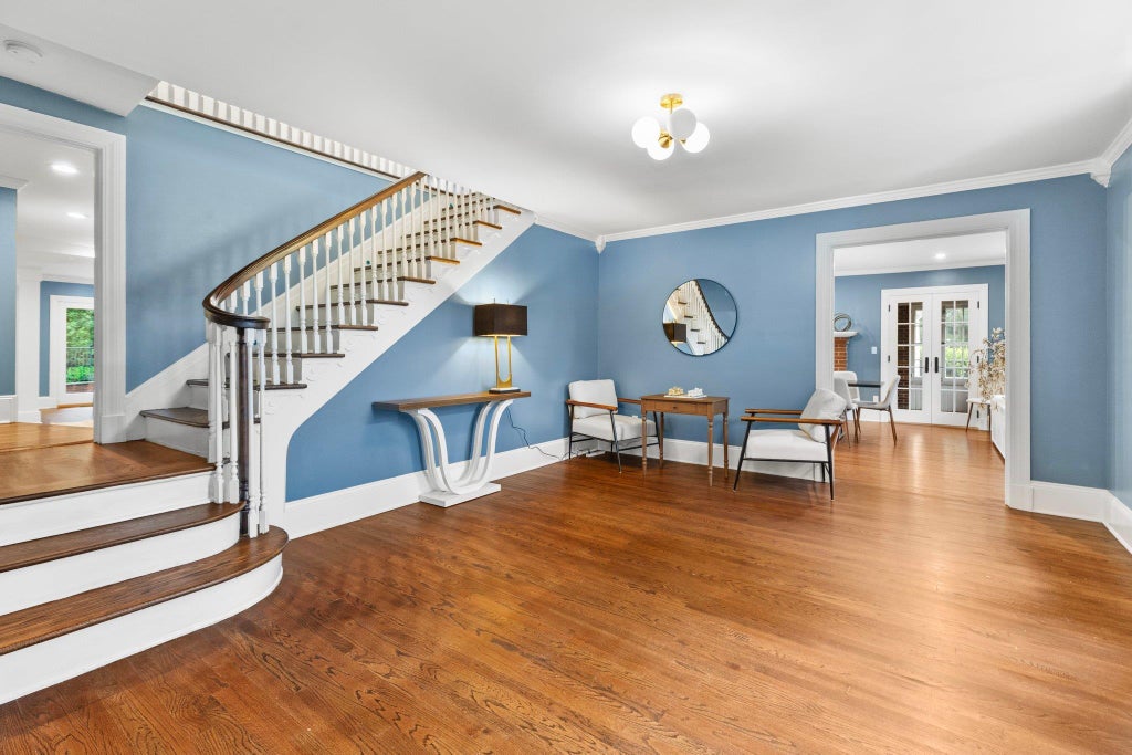 1 of 50 - 400 Rosedale Avenue, White Plains, NY