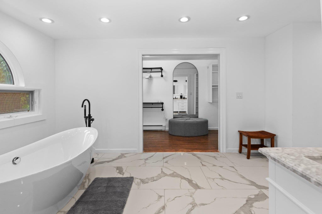29 of 50 - 400 Rosedale Avenue, White Plains, NY