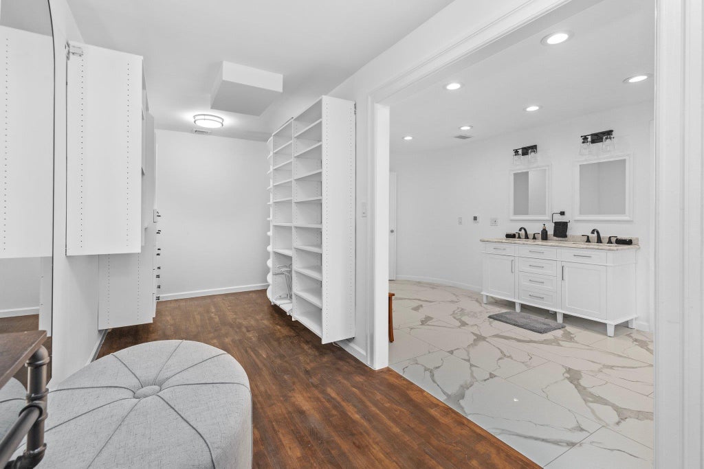 32 of 50 - 400 Rosedale Avenue, White Plains, NY
