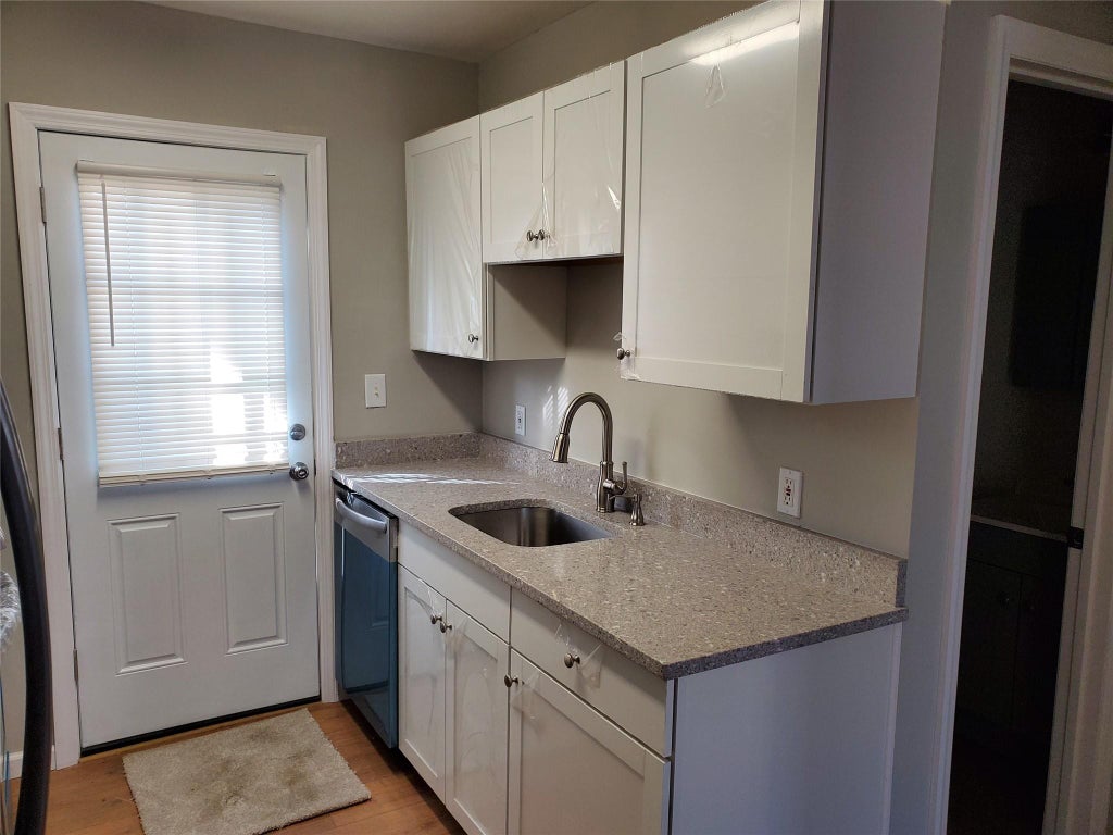 5 of 18 - 88 Woodside Road, Mastic Beach, NY