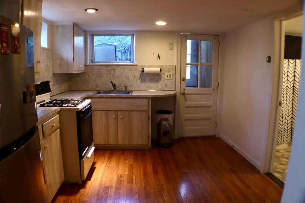 3 of 19 - 24 Bayville Drive, Sound Beach, NY