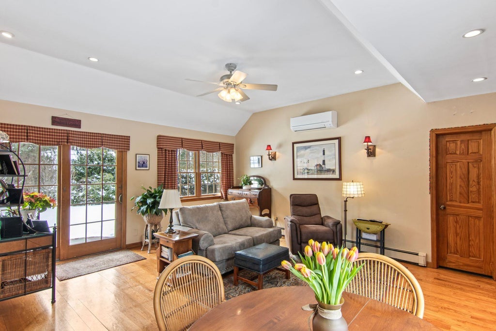 11 of 21 - 34 Conscience Circle, Setauket, NY