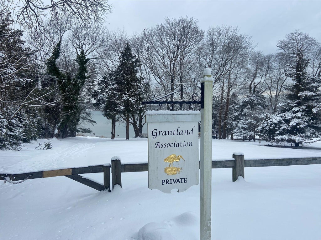 19 of 21 - 34 Conscience Circle, Setauket, NY