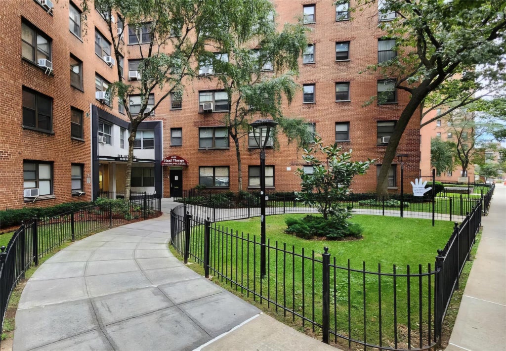 1 of 12 - 99-52 66 Road 1f, Rego Park, NY