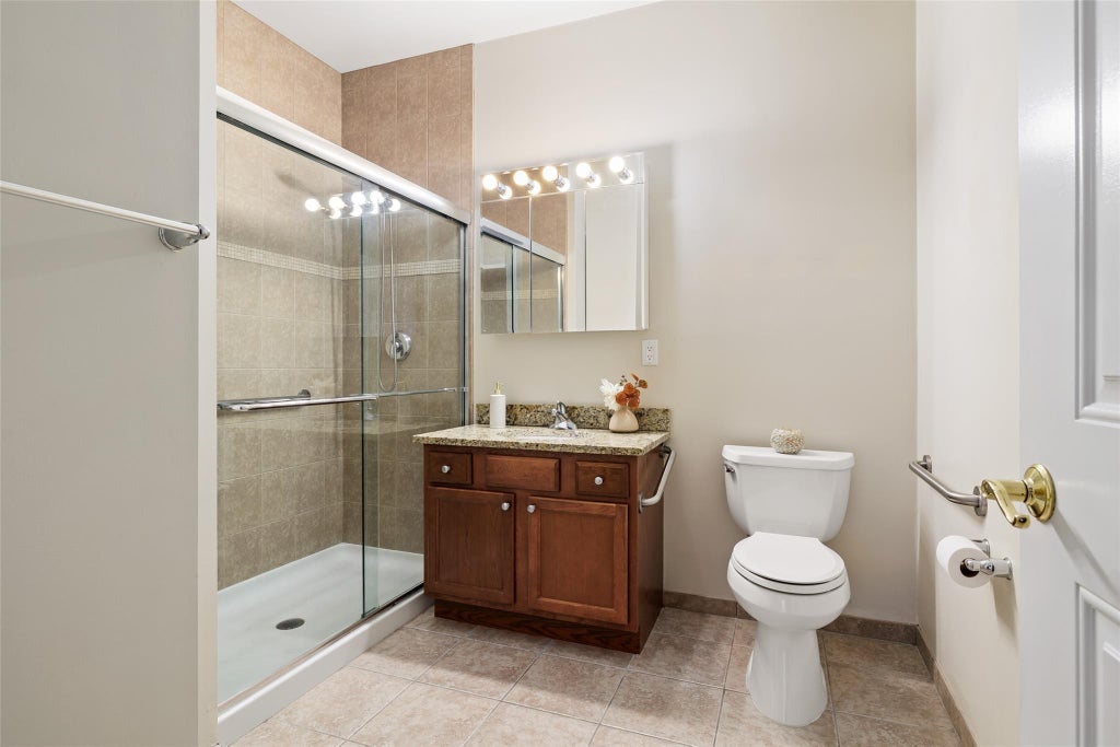 18 of 22 - 161 Spring Drive, East Meadow, NY