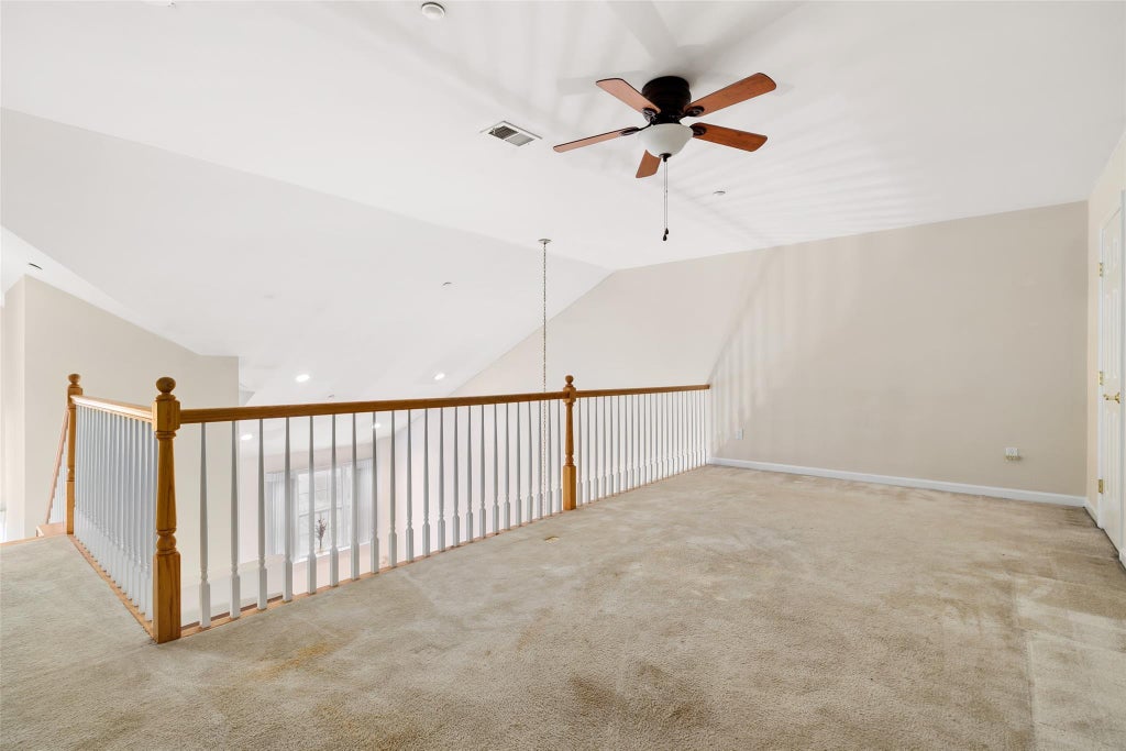 21 of 22 - 161 Spring Drive, East Meadow, NY
