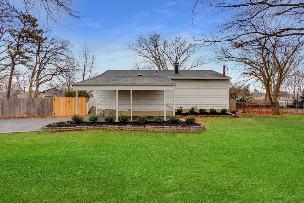 1 of 19 - 21 Chimney Lane, Bay Shore, NY