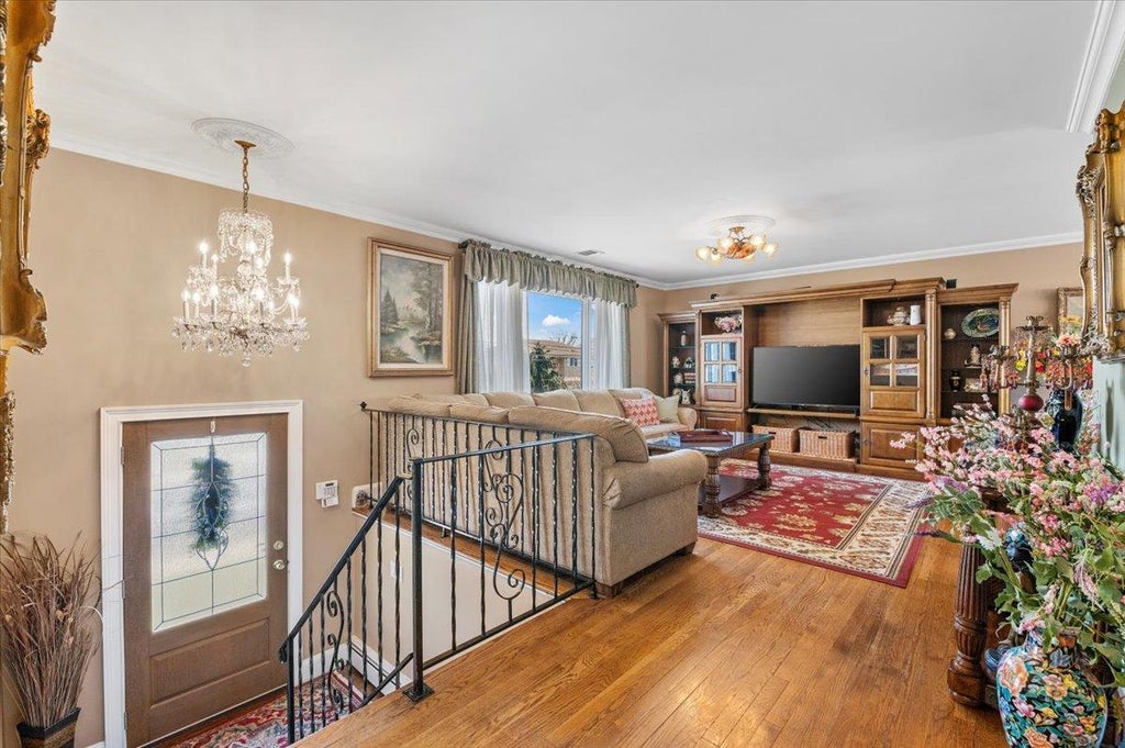2 of 36 - 3408 Parkway Drive, Baldwin, NY
