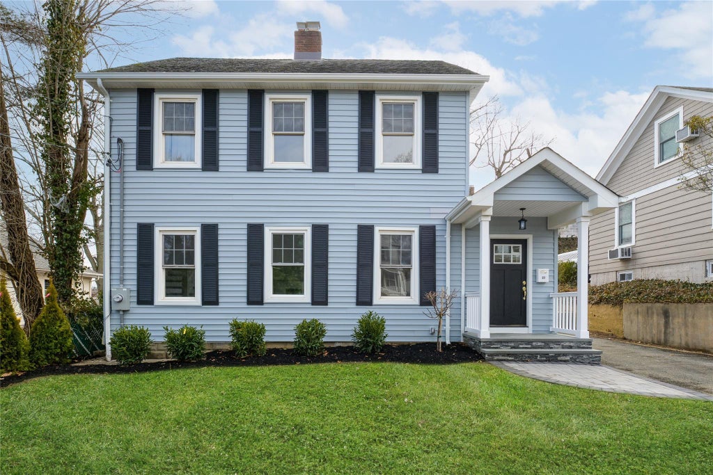 1 of 33 - 27 Locust Lane, Oyster Bay, NY