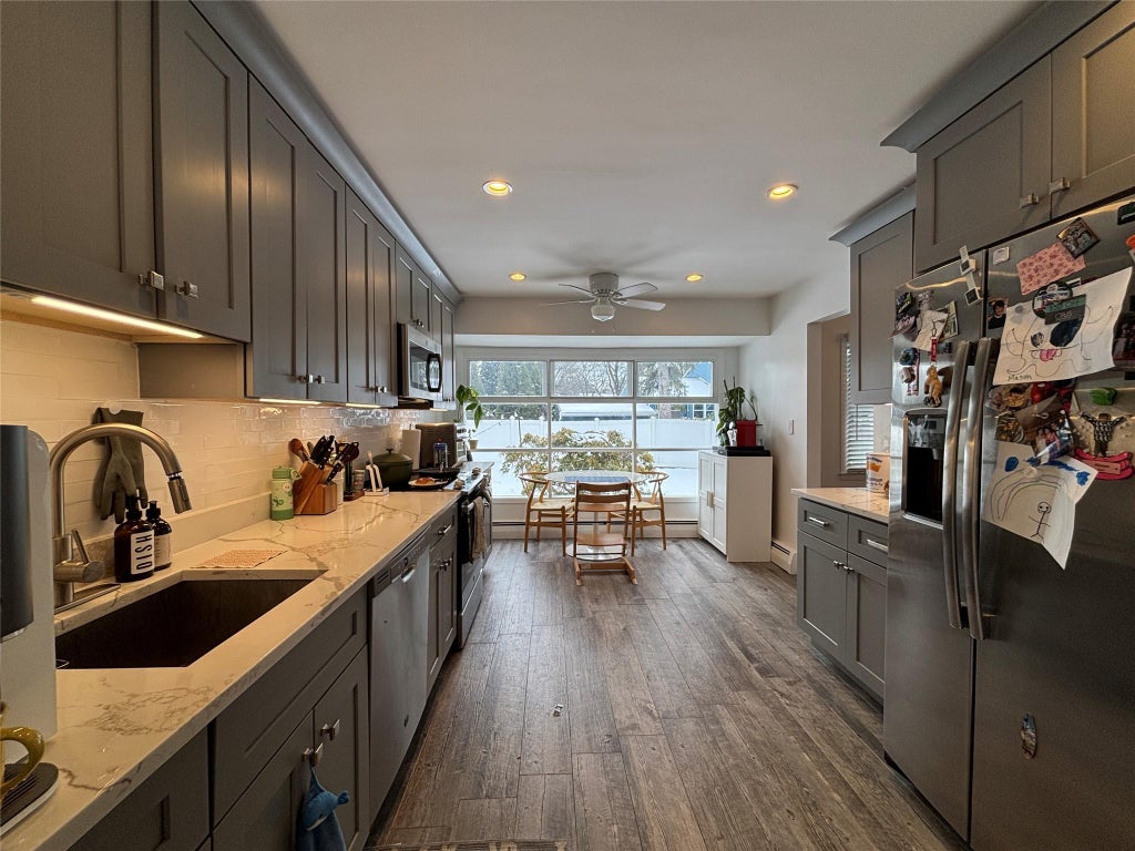 3 of 29 - 6 Eldridge Place, Glen Cove, NY