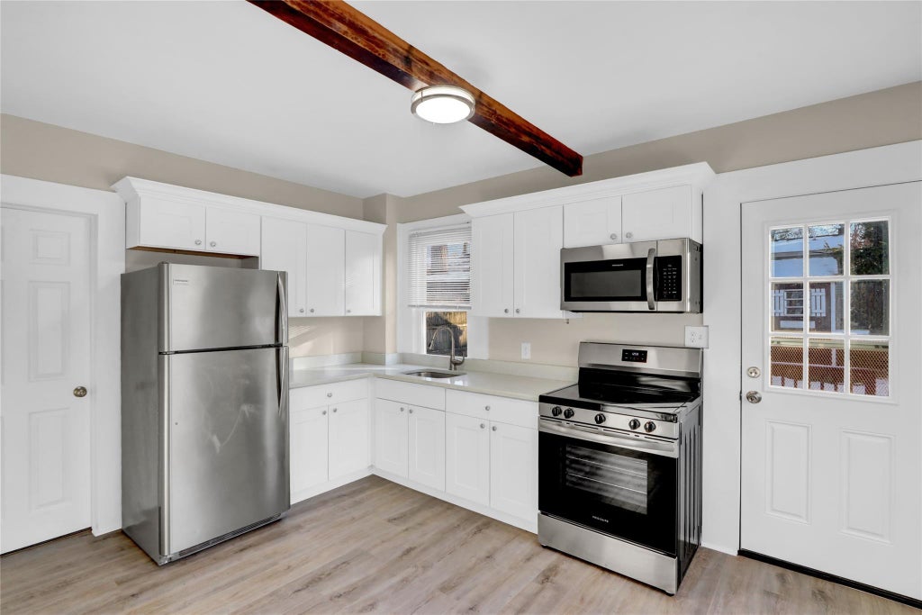 10 of 21 - 94 Upton Drive, Sound Beach, NY
