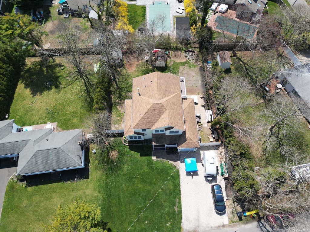 21 of 24 - 5 Southwind Road, Remsenburg, NY