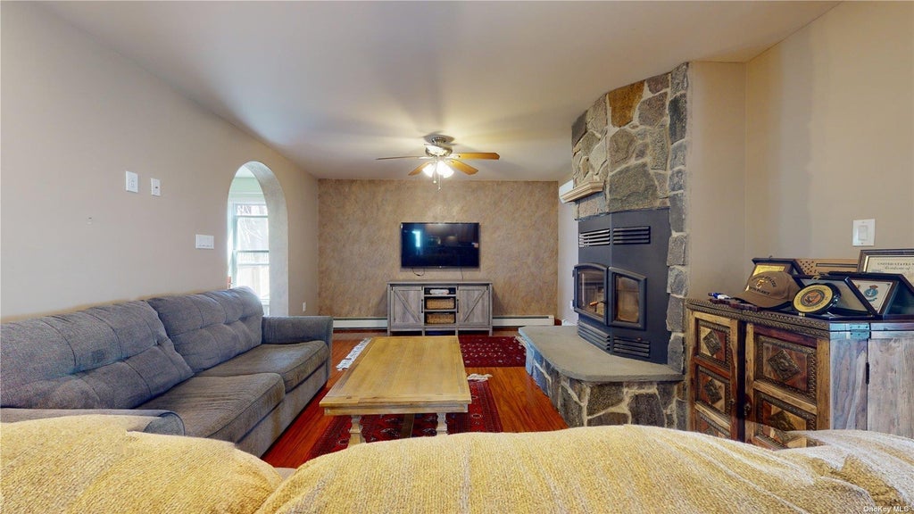6 of 24 - 5 Southwind Road, Remsenburg, NY