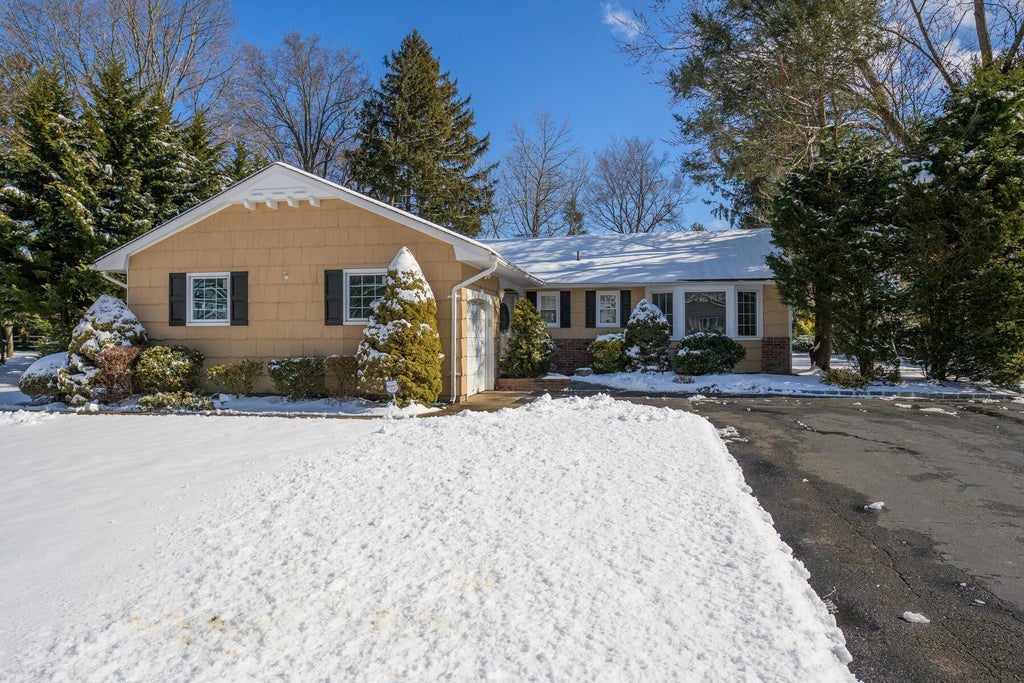 1 of 17 - 9 Shaker Ridge Lane, East Northport, NY