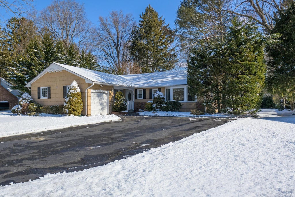 2 of 17 - 9 Shaker Ridge Lane, East Northport, NY