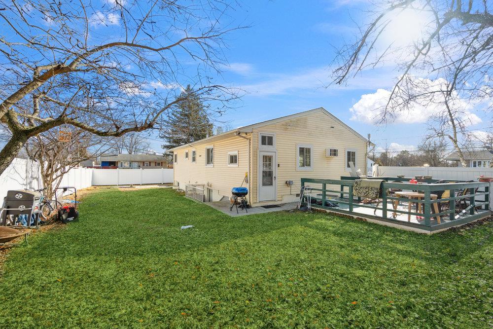 23 of 28 - 181 Elm Drive, Bay Shore, NY