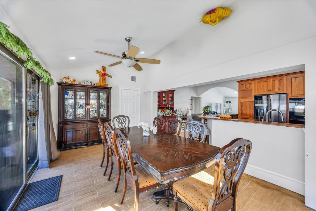 15 of 41 - 16 Walnut Drive, Shoreham, NY