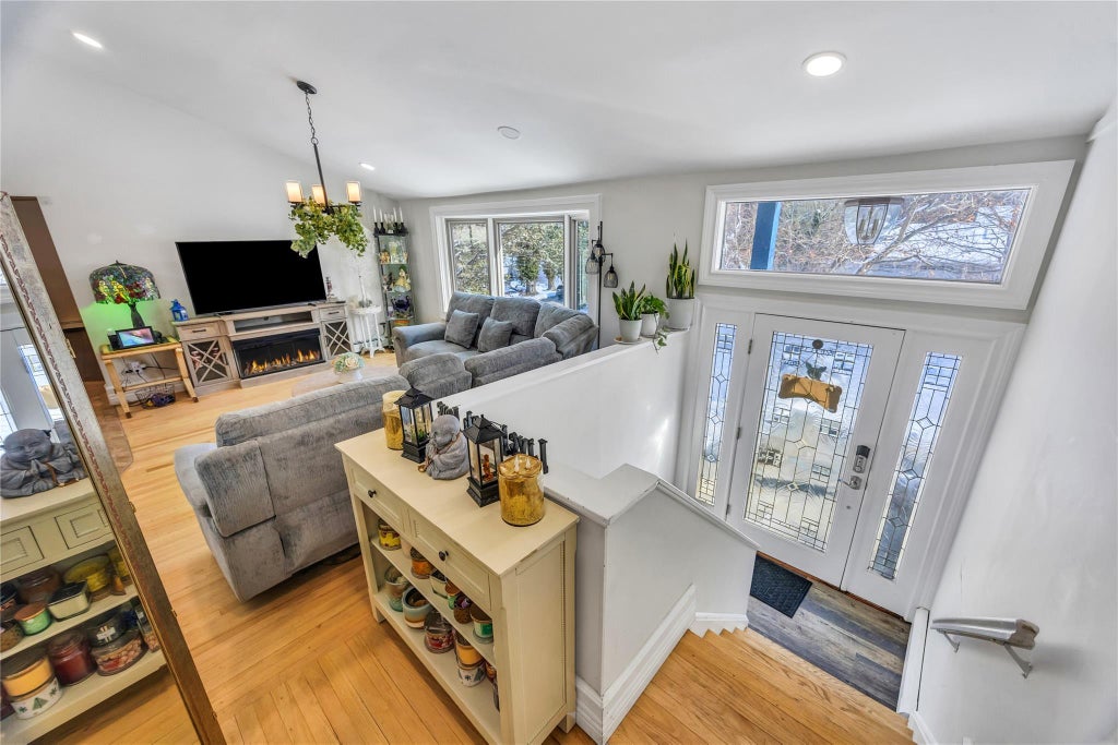7 of 41 - 16 Walnut Drive, Shoreham, NY