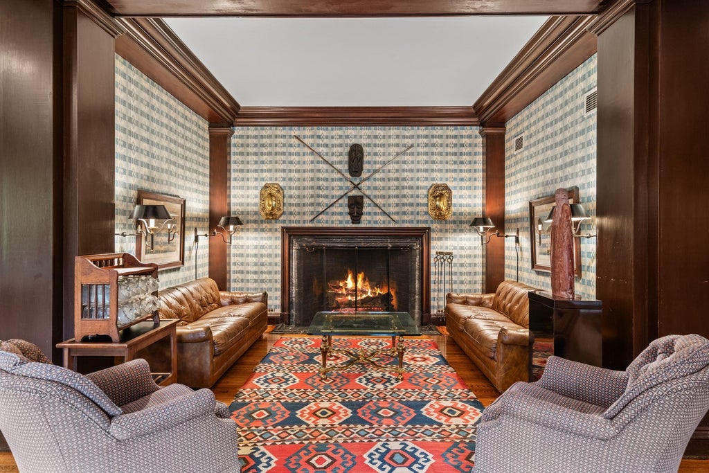 12 of 31 - 95 Piping Rock Road, Locust Valley, NY