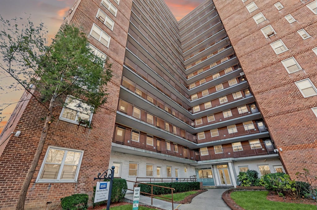 1 of 14 - 97-40 62nd Drive # 1f, Rego Park, NY