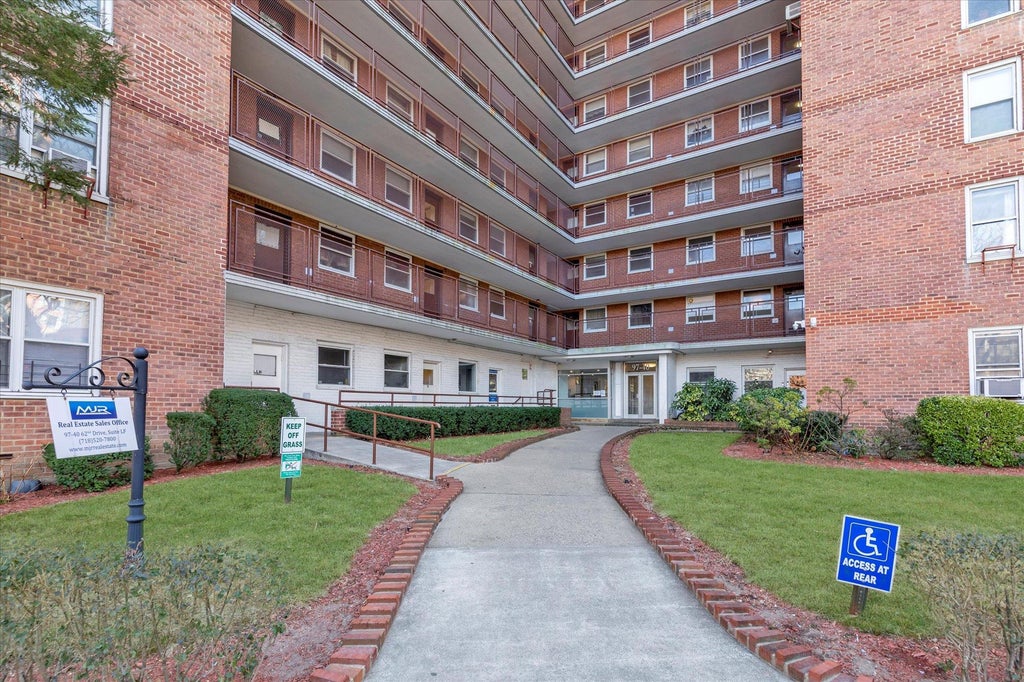 13 of 14 - 97-40 62nd Drive # 1f, Rego Park, NY
