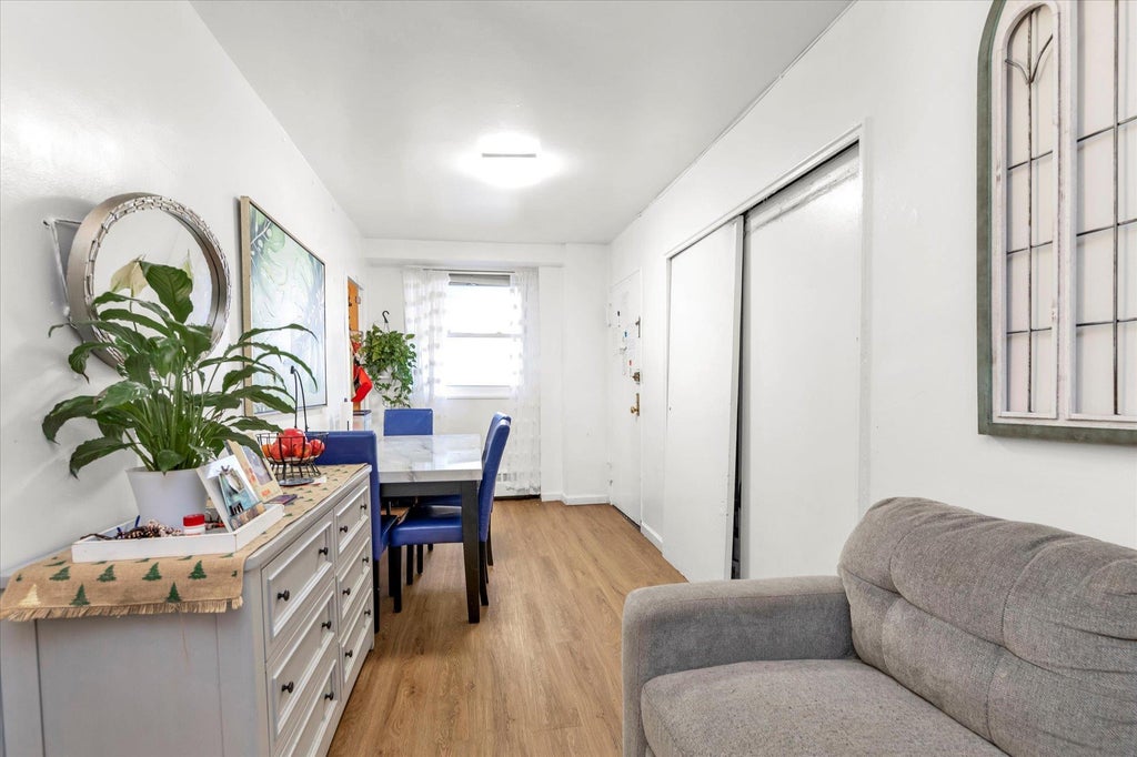 4 of 14 - 97-40 62nd Drive # 1f, Rego Park, NY