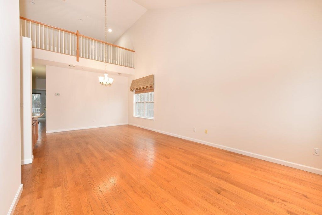 5 of 20 - 175 Spring Drive, East Meadow, NY