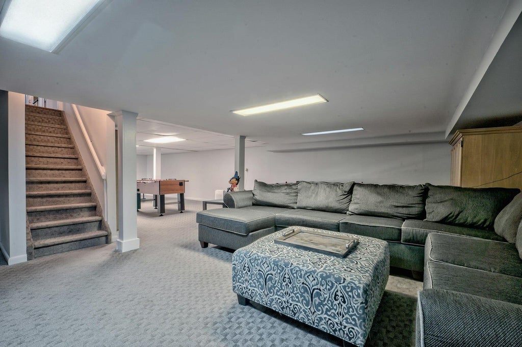 21 of 27 - 30 Cornwall Lane, Sands Point, NY
