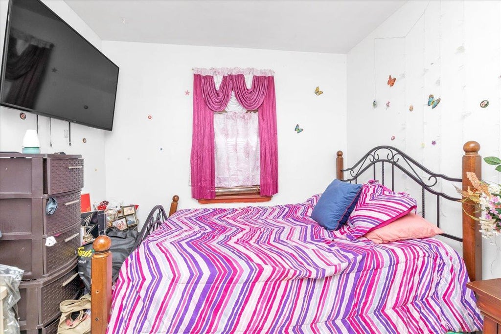 8 of 16 - 579 Keller Avenue, Elmont, NY