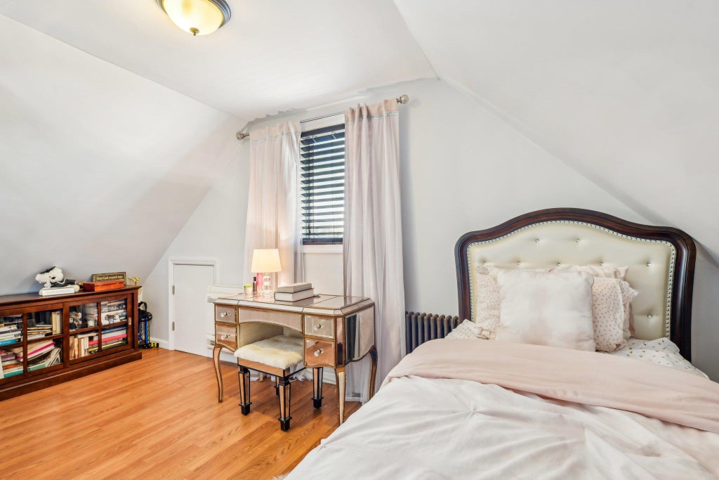 11 of 16 - 257 Claflin Boulevard, Franklin Square, NY