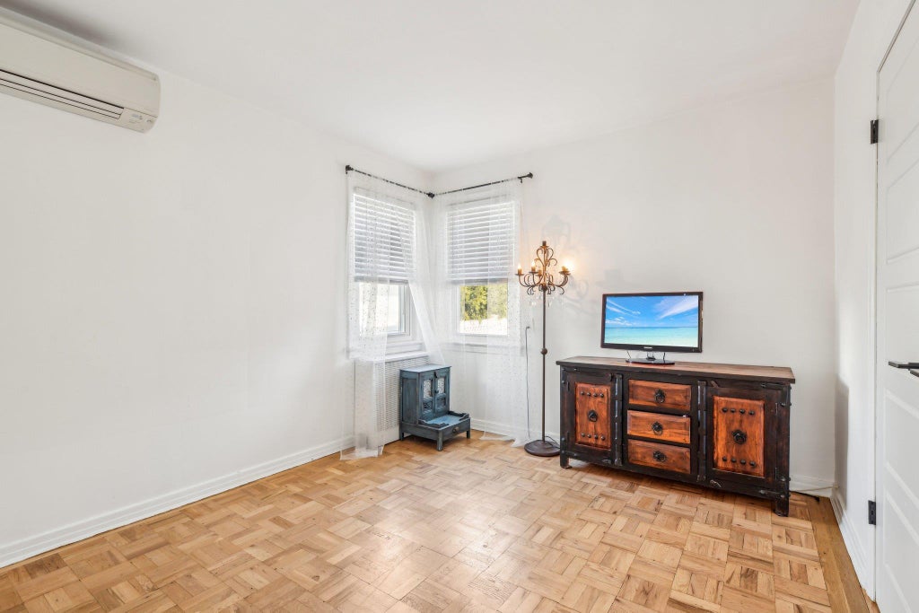 12 of 16 - 257 Claflin Boulevard, Franklin Square, NY