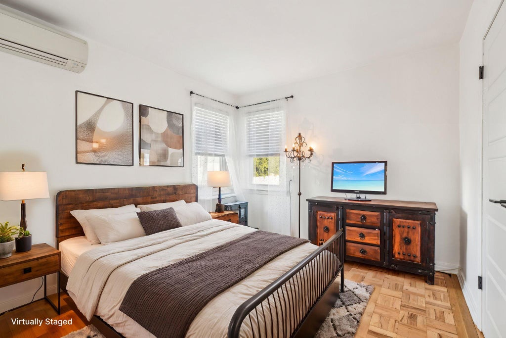 13 of 16 - 257 Claflin Boulevard, Franklin Square, NY