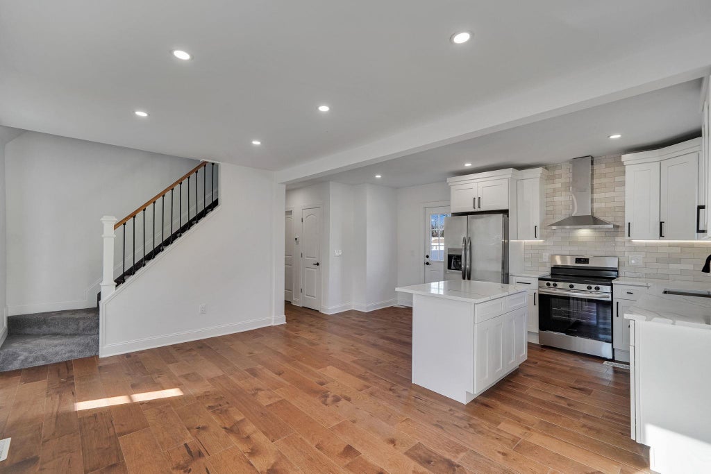 3 of 27 - 81 Frederick Avenue, Bay Shore, NY