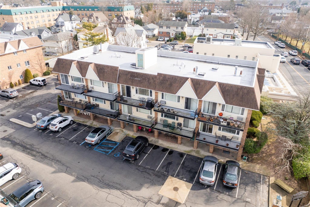 10 of 13 - 106 Atlantic Avenue # #18, Lynbrook, NY