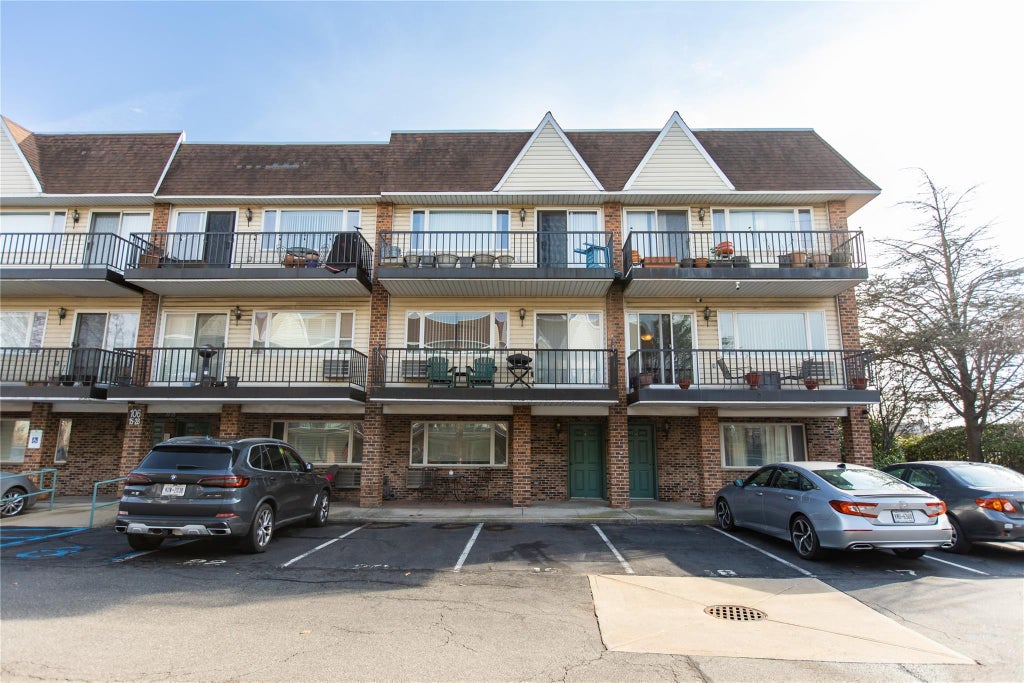 11 of 13 - 106 Atlantic Avenue # #18, Lynbrook, NY