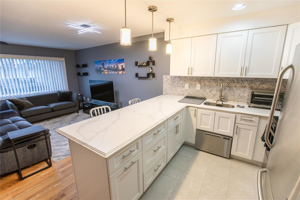 2 of 13 - 106 Atlantic Avenue # #18, Lynbrook, NY