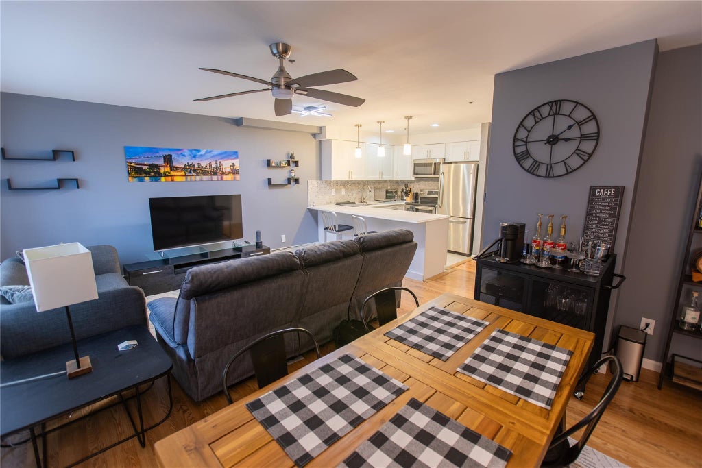 6 of 13 - 106 Atlantic Avenue # #18, Lynbrook, NY