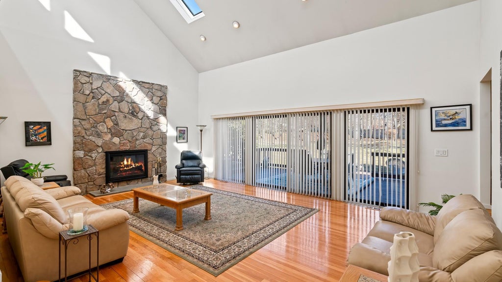 8 of 30 - 23 Store Hill Road, Old Westbury, NY