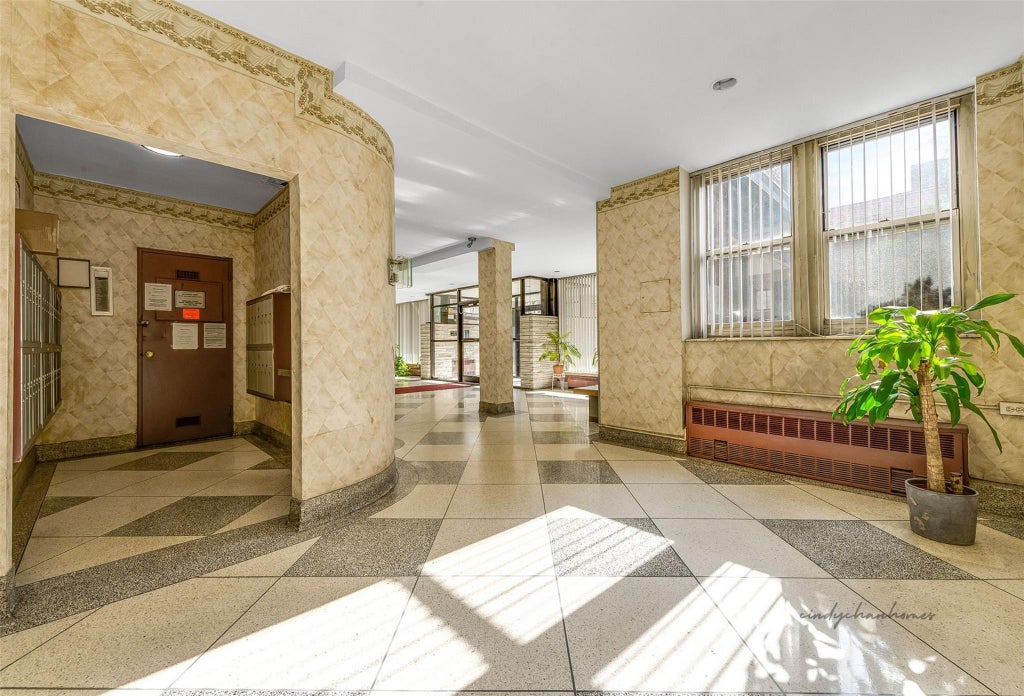 2 of 4 - 67-41 Burns St. # 617, Forest Hills, NY