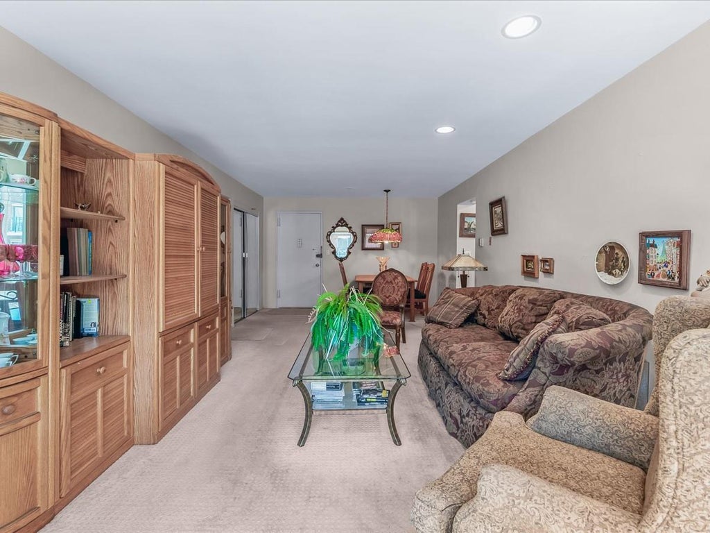 11 of 29 - 200 Atlantic Avenue # 237, Lynbrook, NY