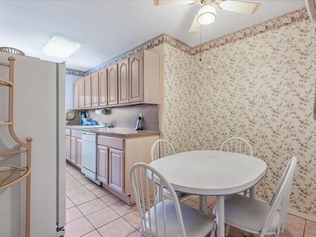 12 of 29 - 200 Atlantic Avenue # 237, Lynbrook, NY