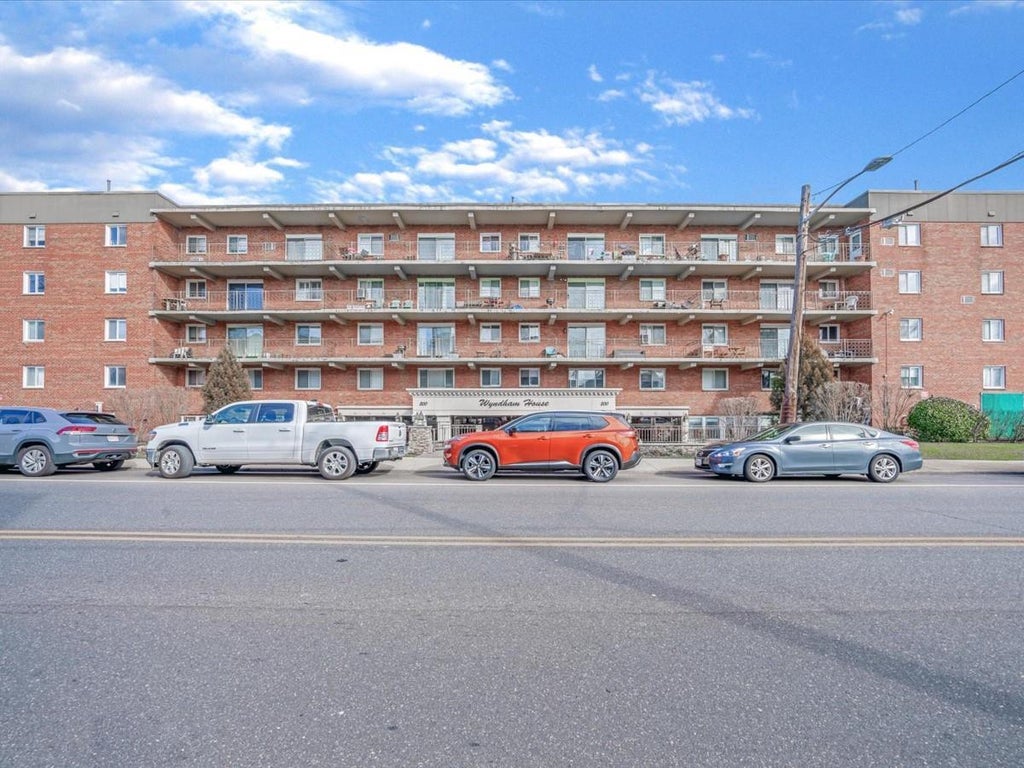 1 of 29 - 200 Atlantic Avenue # 237, Lynbrook, NY