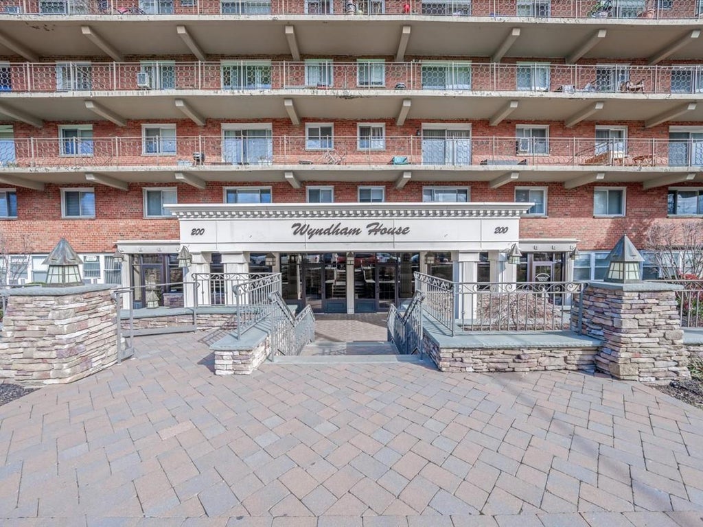 2 of 29 - 200 Atlantic Avenue # 237, Lynbrook, NY