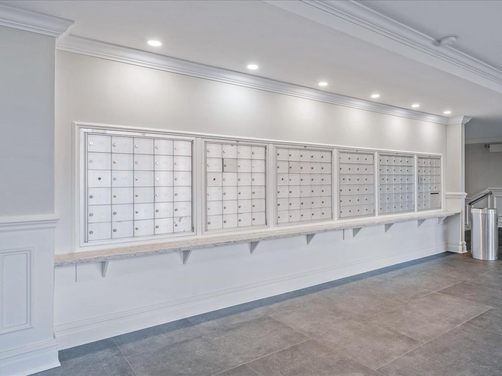 7 of 29 - 200 Atlantic Avenue # 237, Lynbrook, NY