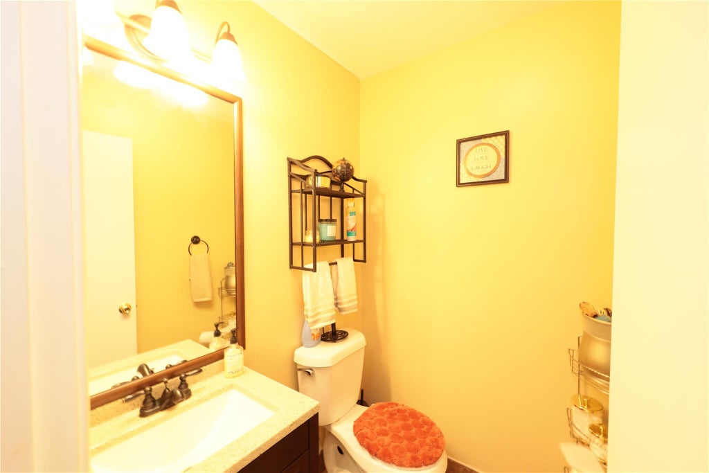 3 of 17 - 15 Goldenwood Circle, Central Islip, NY