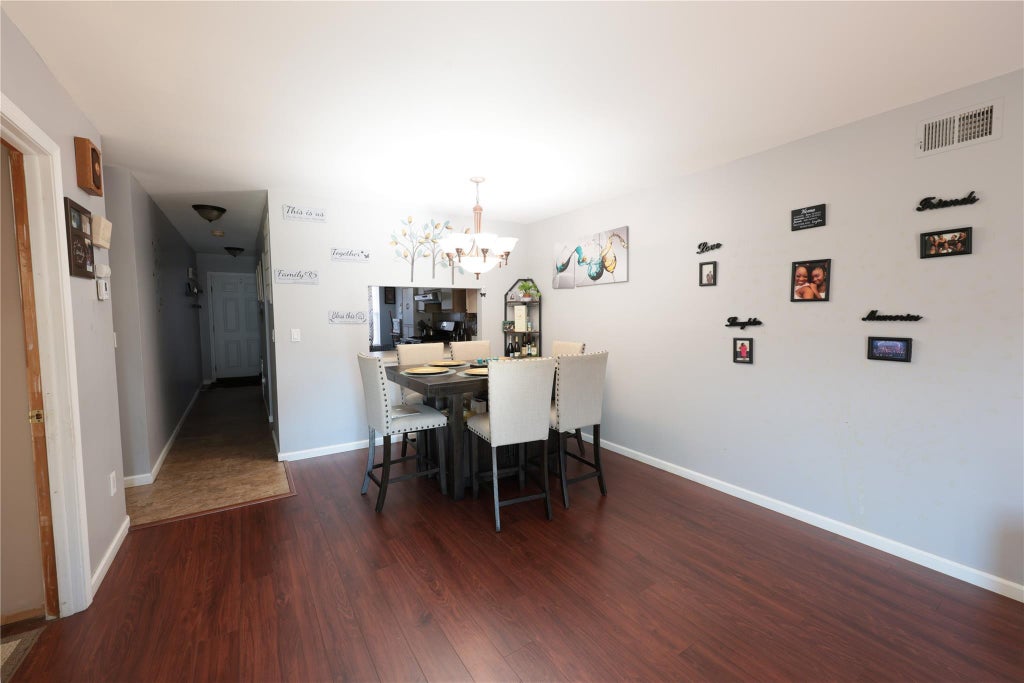 4 of 17 - 15 Goldenwood Circle, Central Islip, NY