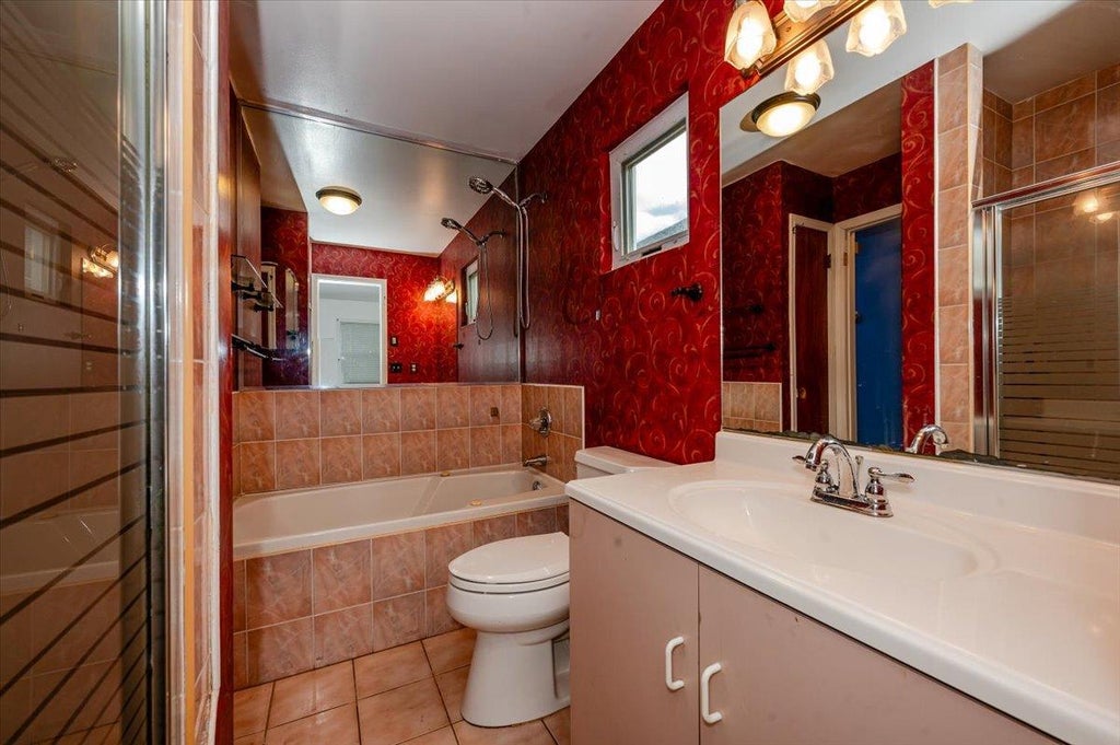 13 of 33 - 45 Wisconsin St., Long Beach, NY