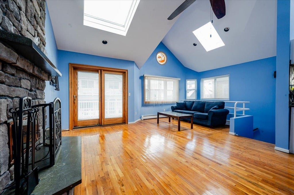 4 of 33 - 45 Wisconsin St., Long Beach, NY