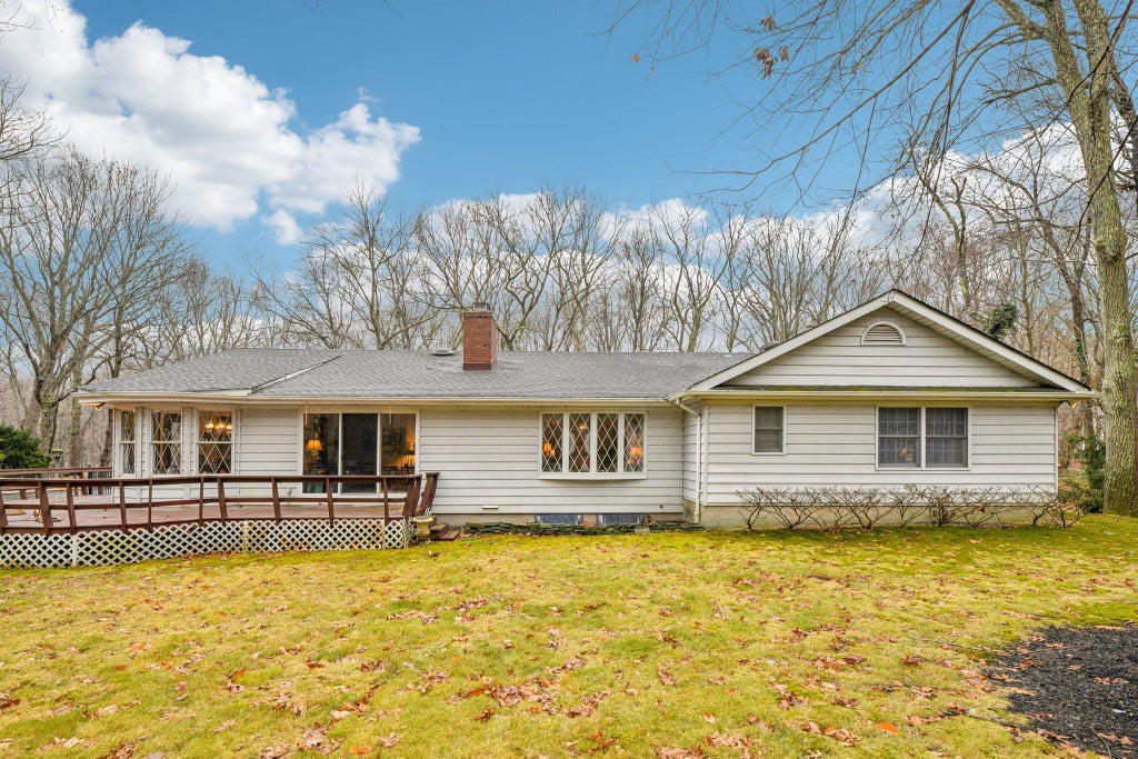 25 of 27 - 11 Woodcutters Path, Nissequogue, NY